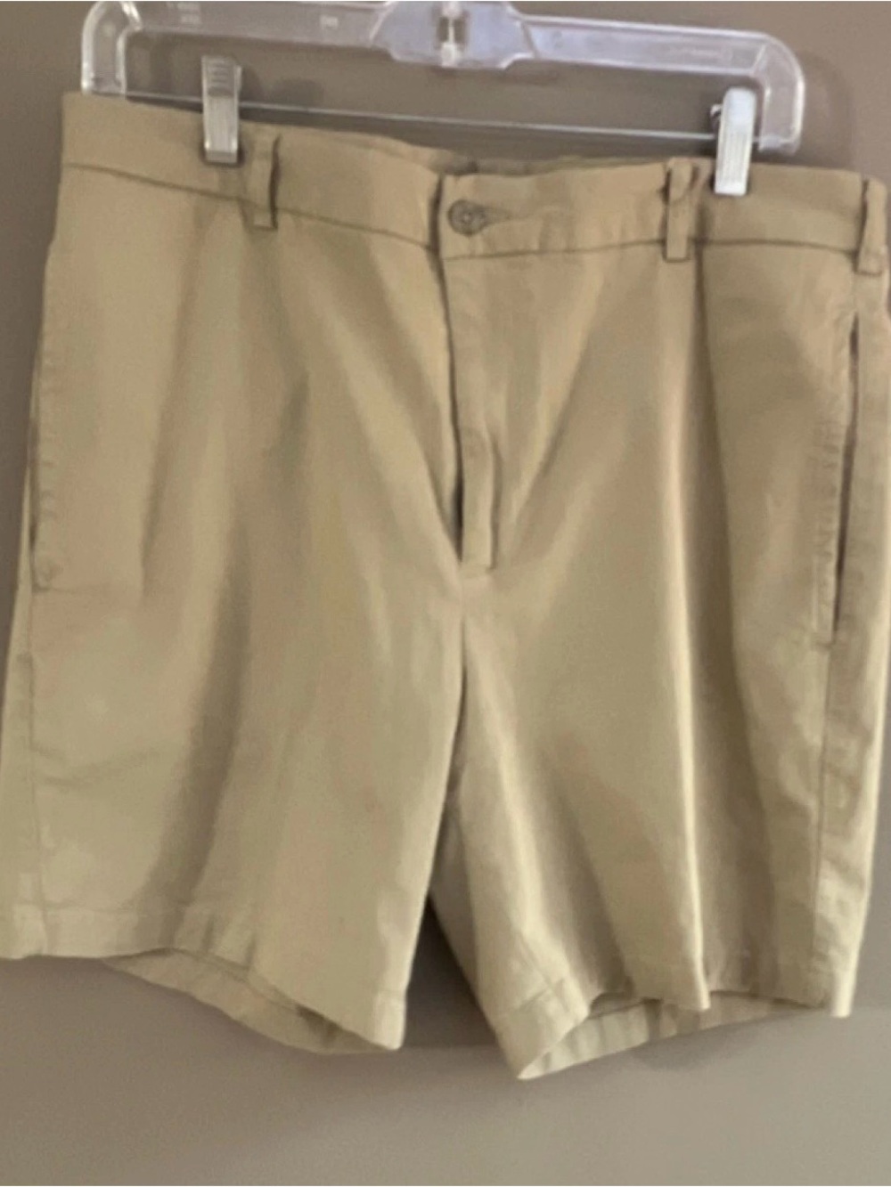 Men's Flat-Front Casual Shorts in Khaki